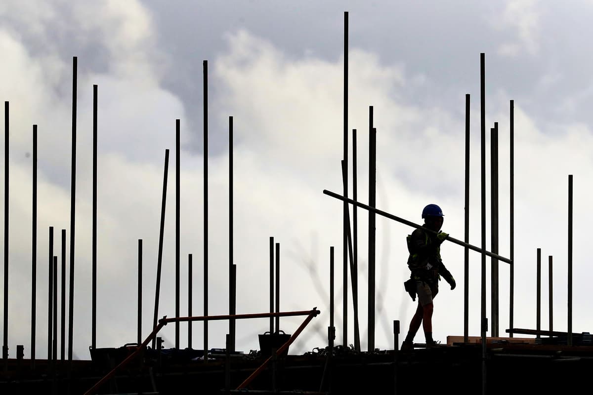 Tradespeople struggling with growing costs and bureaucracy, study finds