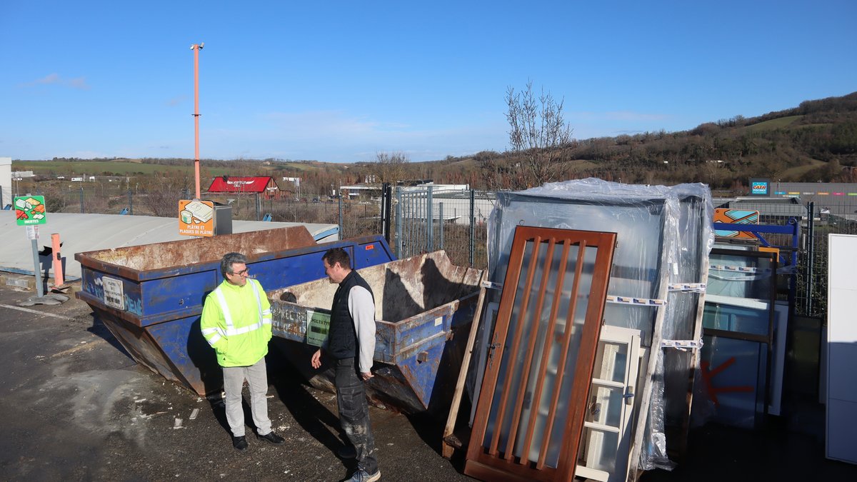 Déchets de chantier : "Une vraie arnaque pour les artisans"… Pourquoi les professionnels dénoncent une double facturation abusive
