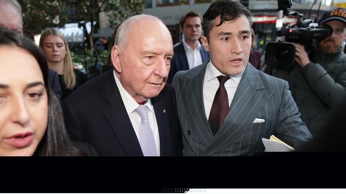 Alan Jones trial: What accuser told girlfriend