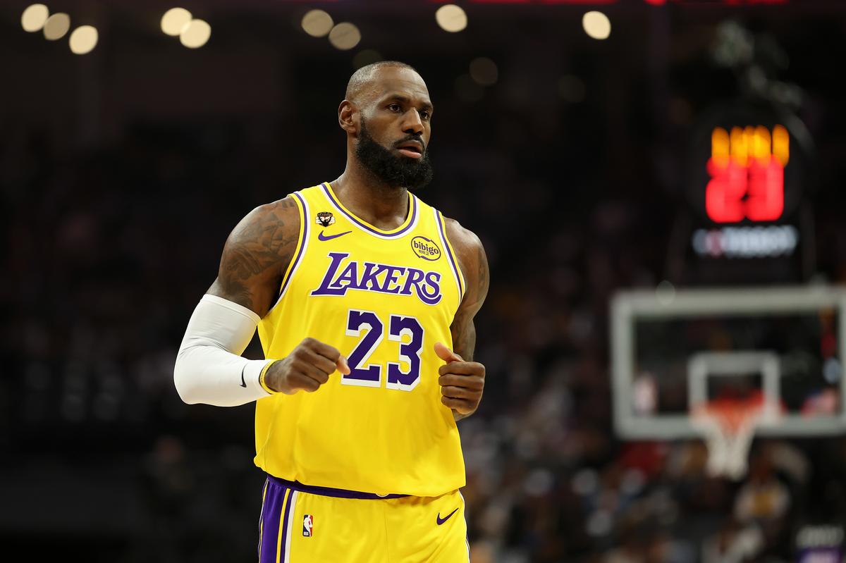 LeBron James Has Signed With the Philadelphia 76ers