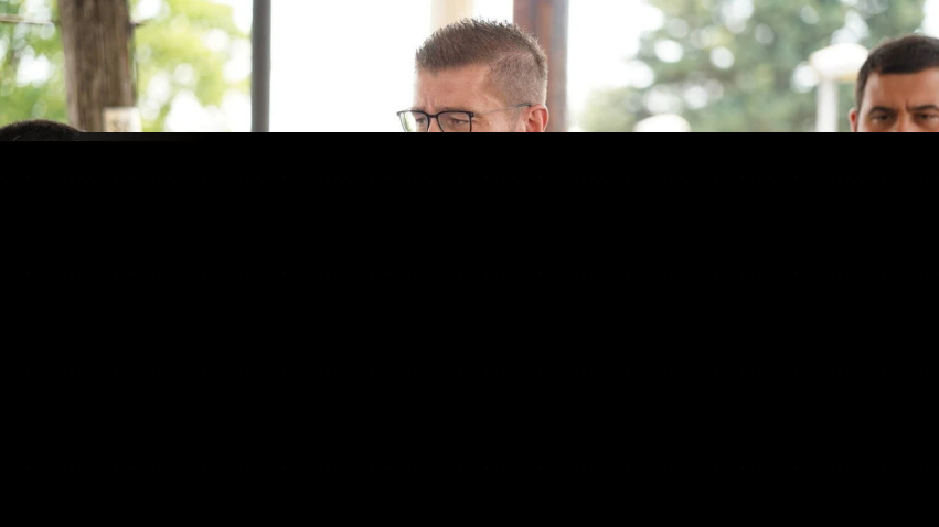 Mickoski: Do të zgjerohet hetimi për ujin në Gostivar, situata po shkon drejt përmirësimit