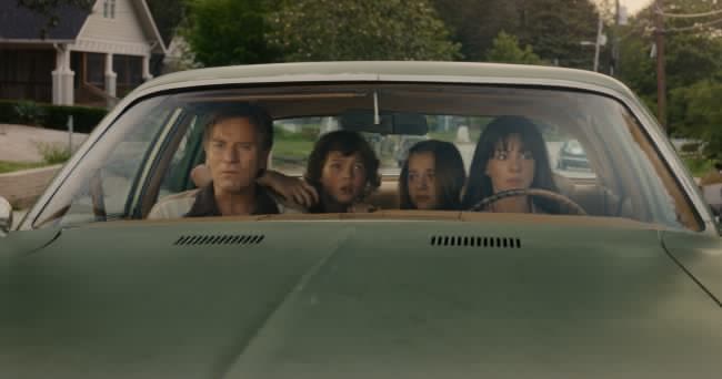 ‘The End of Oak Street’ Review: David Robert Mitchell Delivers the Biggest Surprise of the Summer with the Best Dinosaur Movie Since 1993