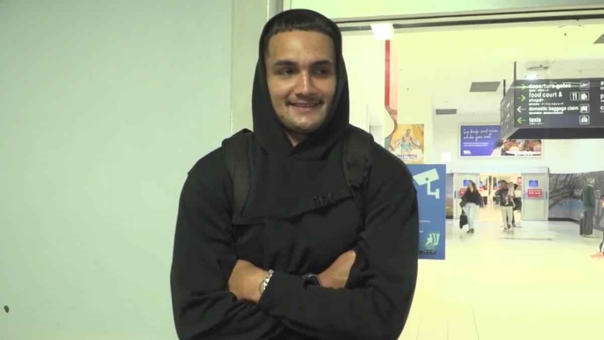 Bulldogs forward Jamarra Ugle-Hagan lands on the Gold Coast ahead of meeting with Suns