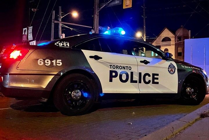 2 charged after armed robbery, attempts to take off in stolen vehicle and carjack 2nd vehicle: Toronto police