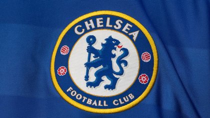 Chelsea set to agree long-term deal with English winger