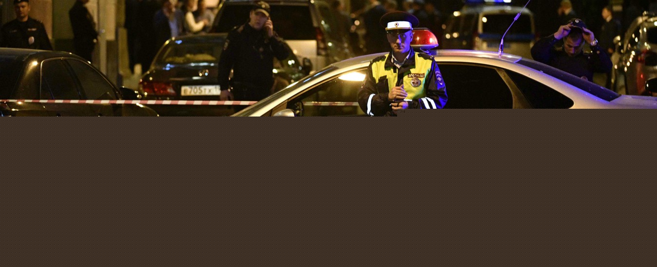 Morte 25 persone per intossicazione: una donna vende col marito bottiglie di vodka illegale a un euro
