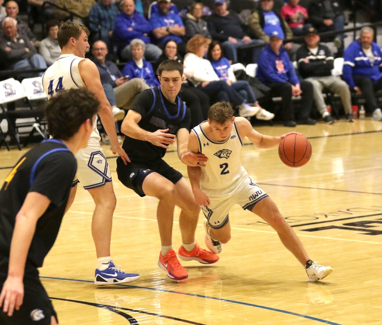 DWU men fall victim to hot Briar Cliff offense at Palace