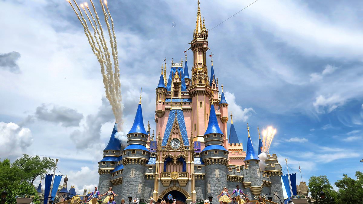 Disney World forced to shut down one of its parks due to freezing Florida temperatures
