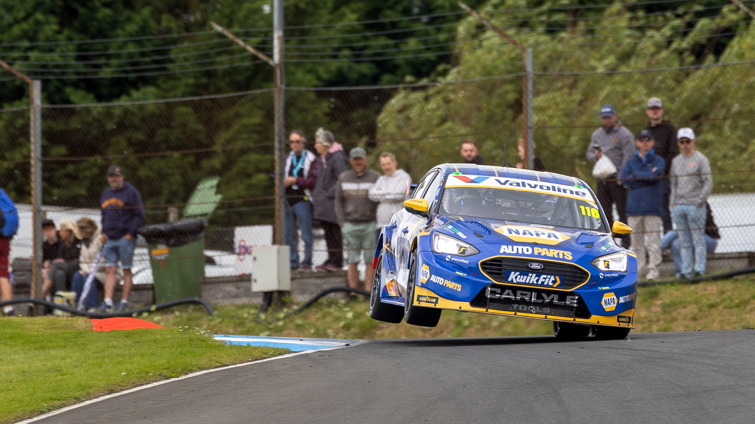 Ash Sutton marches to victory in race two at Knockhill
