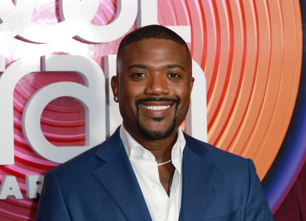 After Hospitalization For Pneumonia, Ray J Says His Heart Is Beating at Only ‘25%’: ‘My Health Is Not OK’