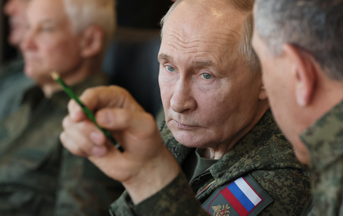 Ukraine Accuses Russia Of Bombing Its Trains, Railway Network Without “Any Military Purpose”; How Does Kremlin Benefit?