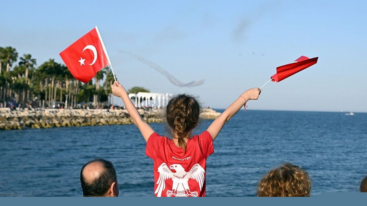 Mersin'de Türk Yıldızlarından Muhteşem Prova Gösterisi