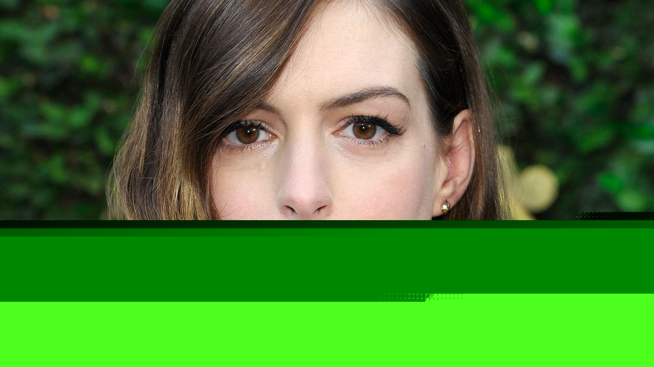 30 Of Anne Hathaway’s Best Beauty Moments