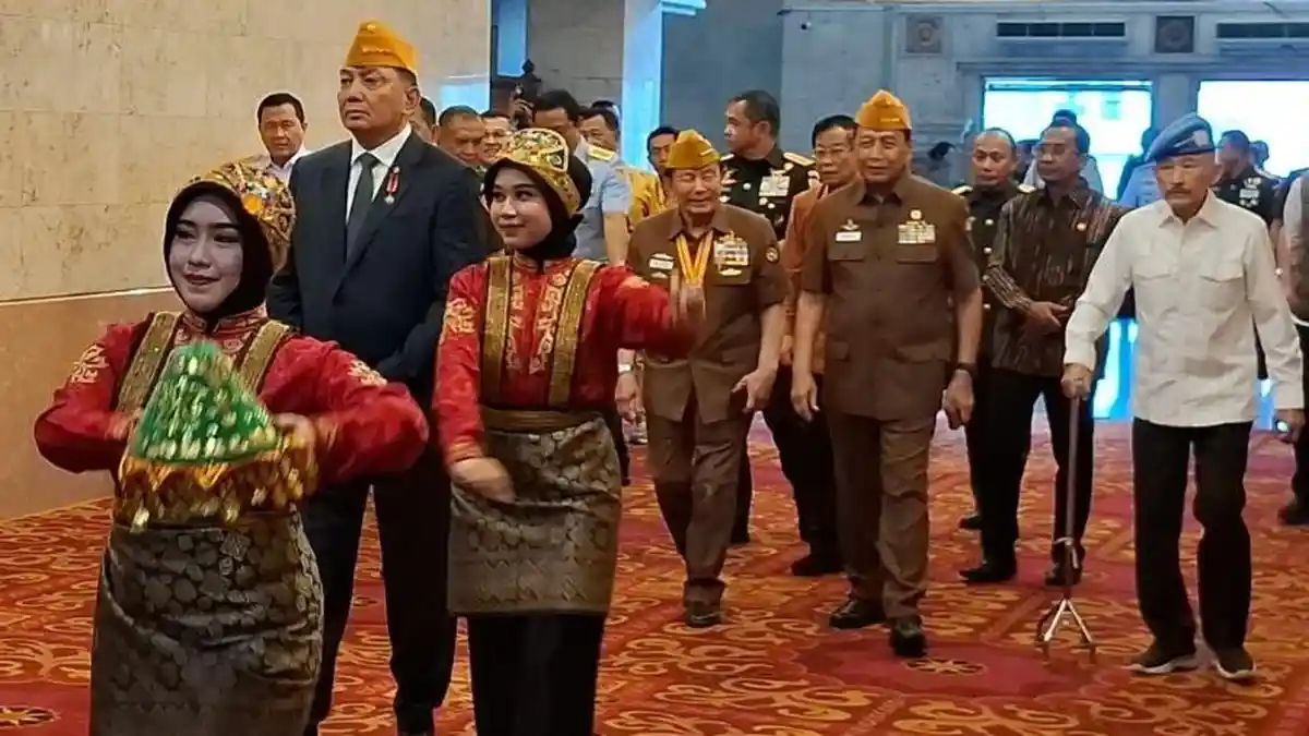 Sjafrie hingga Wiranto Pakai Topi Mut Veteran Bintang 4 di Peringatan Hari Veteran Nasional 2026