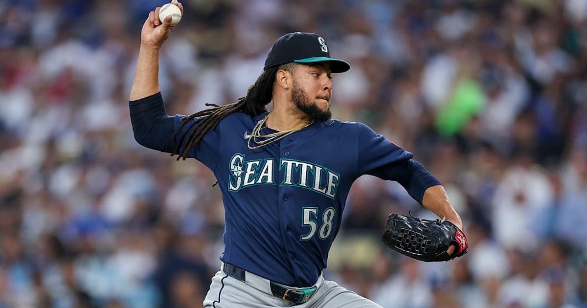 Seattle Mariners trade Luis Castillo to White Sox for Seranthony Domínguez, Nolan Jones