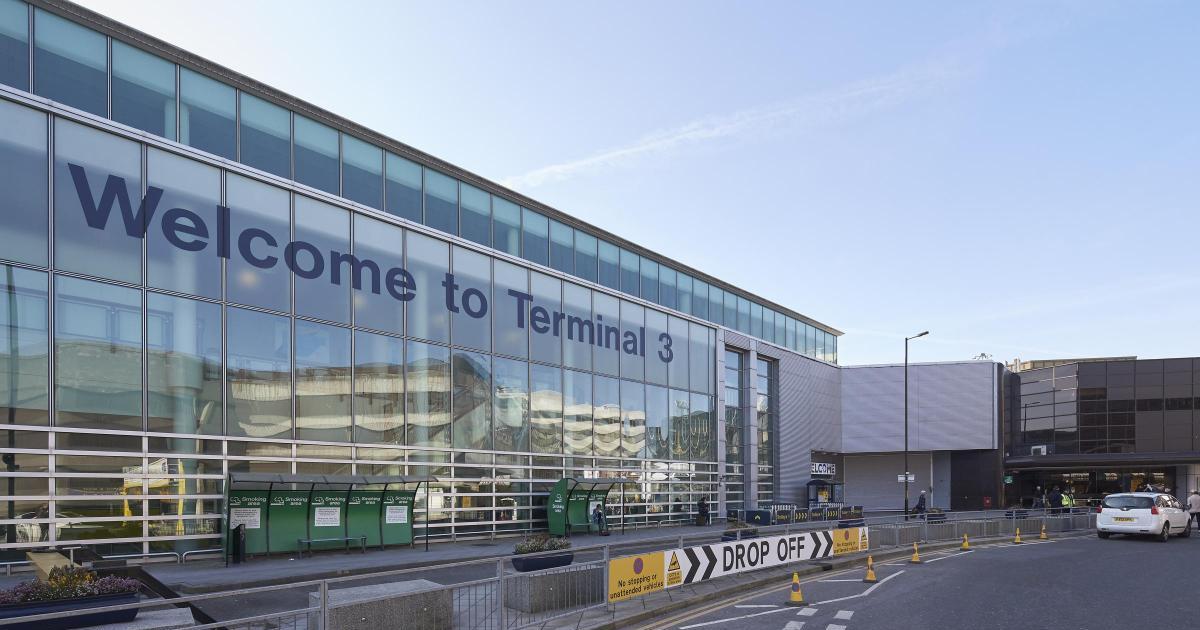 Manchester Airport Aer Lingus staff to ballot over strike action in pay dispute