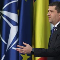 Radu Miruță îi cere demisia lui Sorin Grindeanu de la șefia Camerei Deputaților: „Dacă PSD este în opoziție, de unde are voturile?”