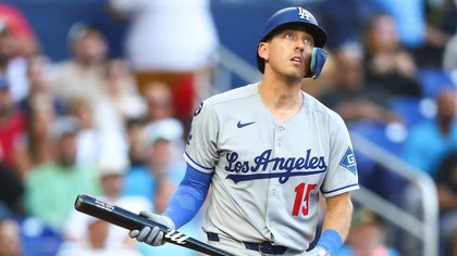 Former Dodgers staple Austin Barnes backstabs fans with latest landing spot