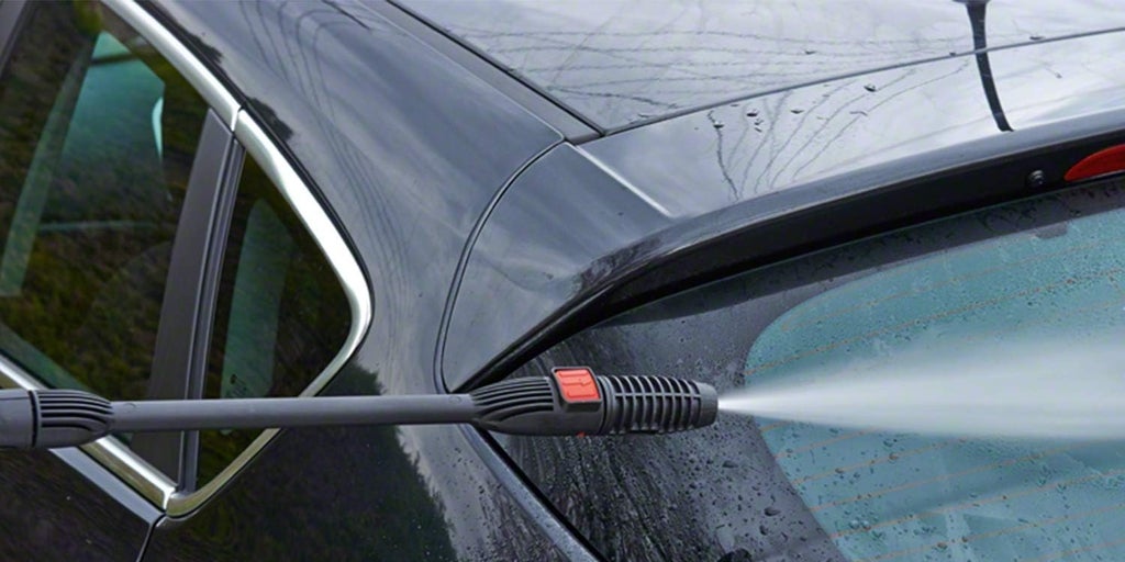 Hidrolimpiadora Bosch EasyAquatak 120: alta presión para limpiar el jardín y el coche por 99,99€