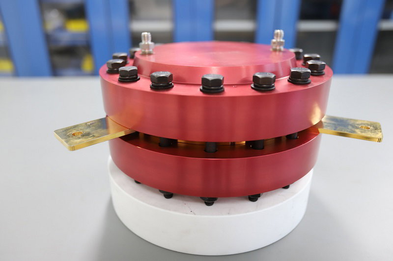 New Heat Pump Turns Factory Waste Heat Into Cooling, Cutting Electricity Use