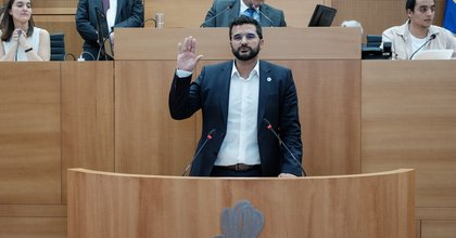 Le député bruxellois Mounir Laarissi quitte Jette pour Laeken : “un choix familial”