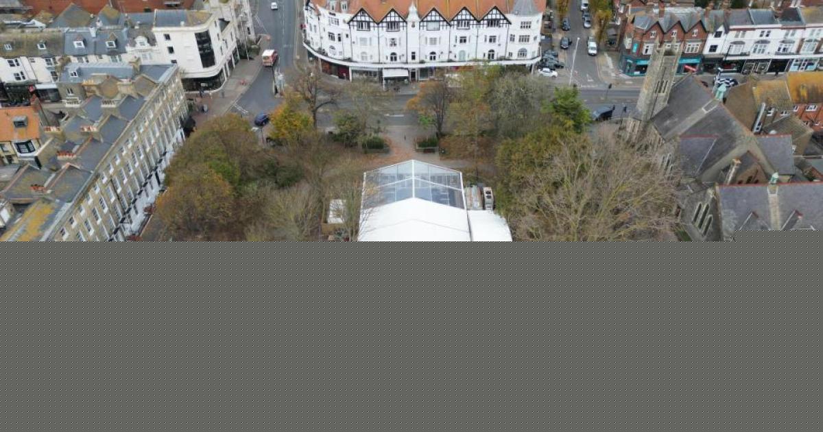 Town centre ice rink could remain on green space until 2033