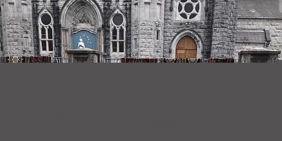 Backlash after local Muslims hang prayer mats on Catholic church railings in Ireland