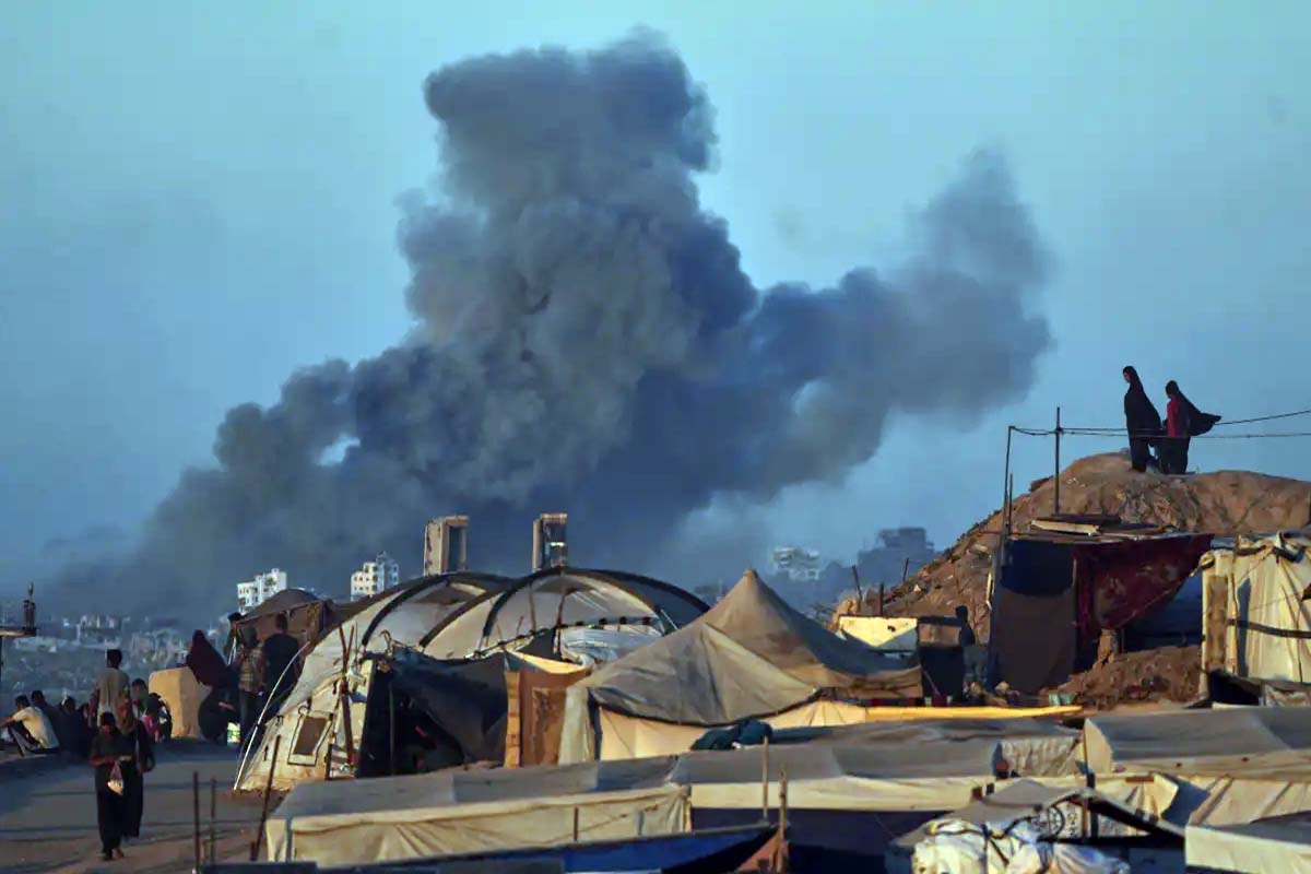 Conflicto en Gaza deja 57 muertos mientras continúan ataques israelíes