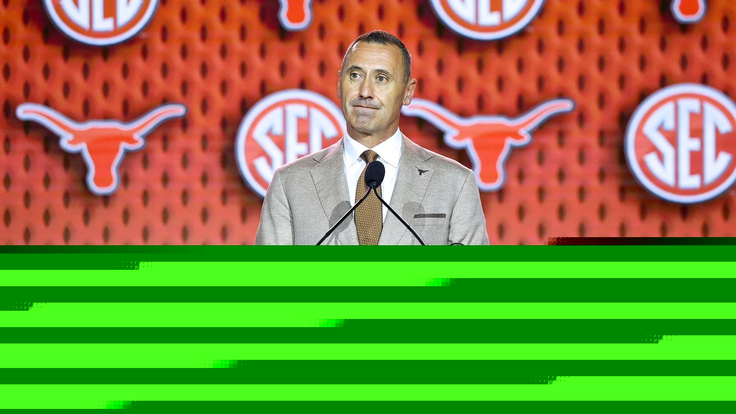 The Biggest Decision Steve Sarkisian Will Make In Fall Camp