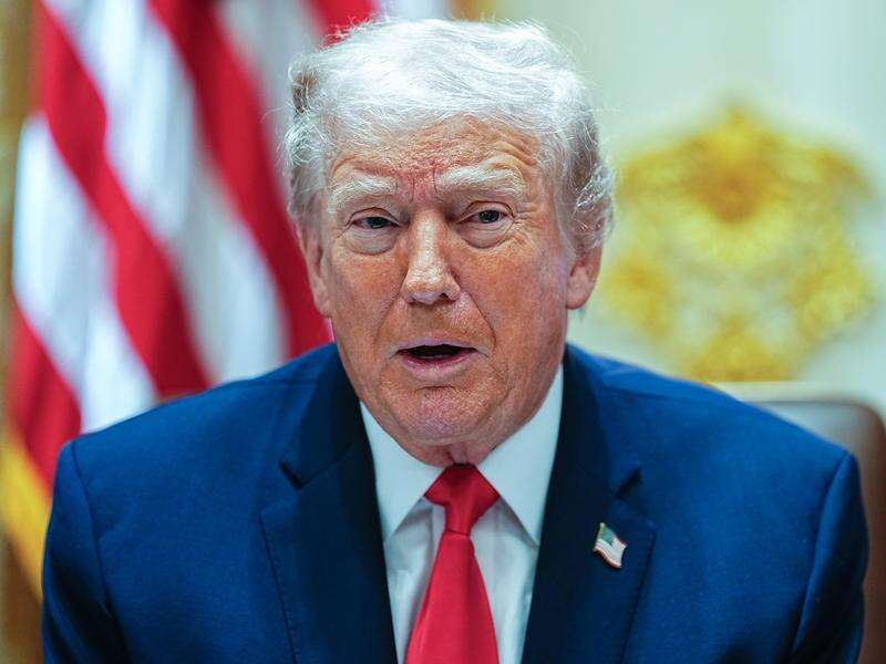 Trump warns over UK PM's 'dangerous' China strategy