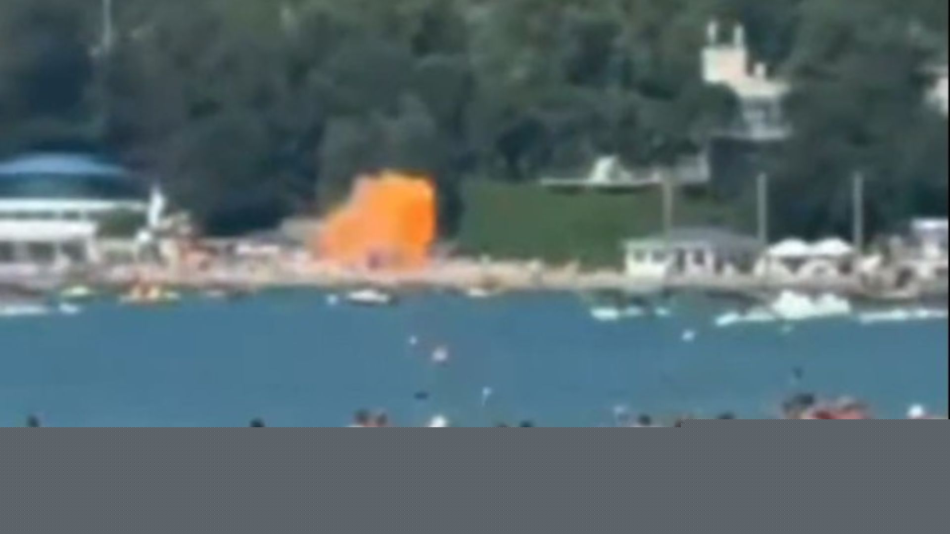 Ρωσία: Βίντεο δείχνει drone να πέφτει σε παραλία στο Κρασνοντάρ – Τουλάχιστον έξι νεκροί, ανάμεσά τους τρία παιδιά