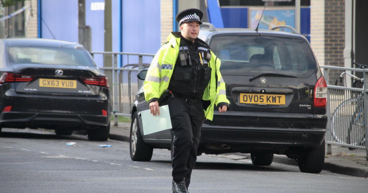 'Dramatic' police chase leads to arrest of teen and man in 20s
