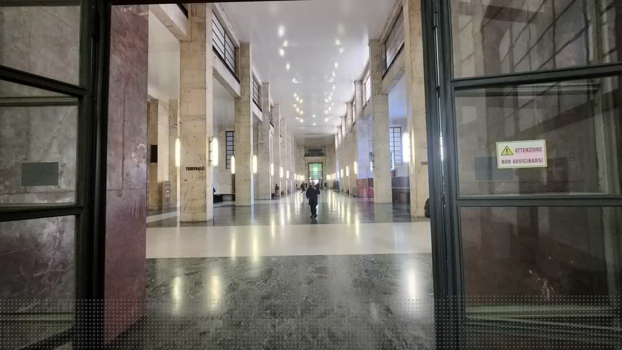 Inchiesta al Tribunale di Milano, sigilli all'ufficio di un dipendente: avrebbe provato a intascarsi 985mila euro