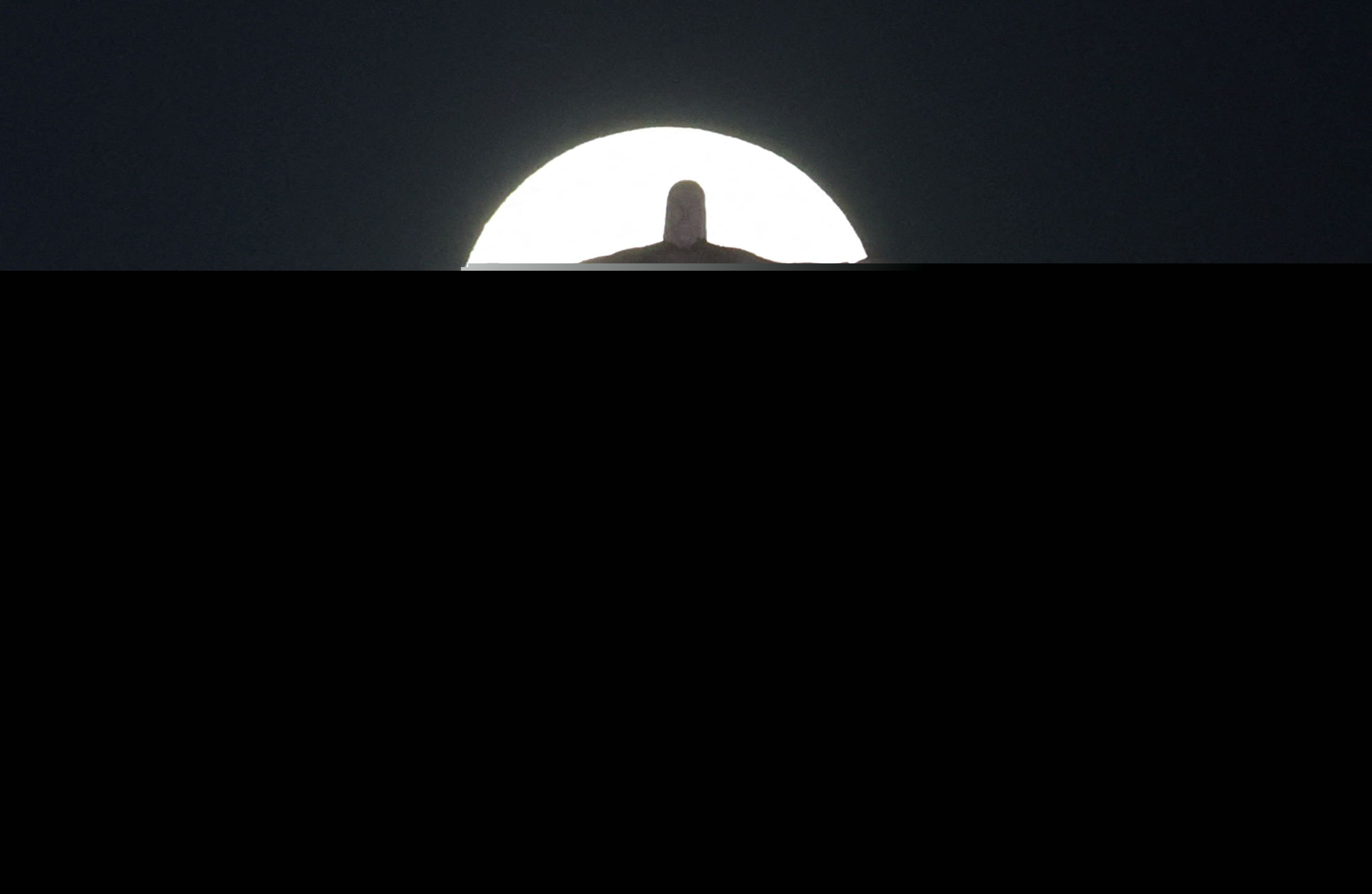 La beauté de la lune du cerf... avant la grande éclipse