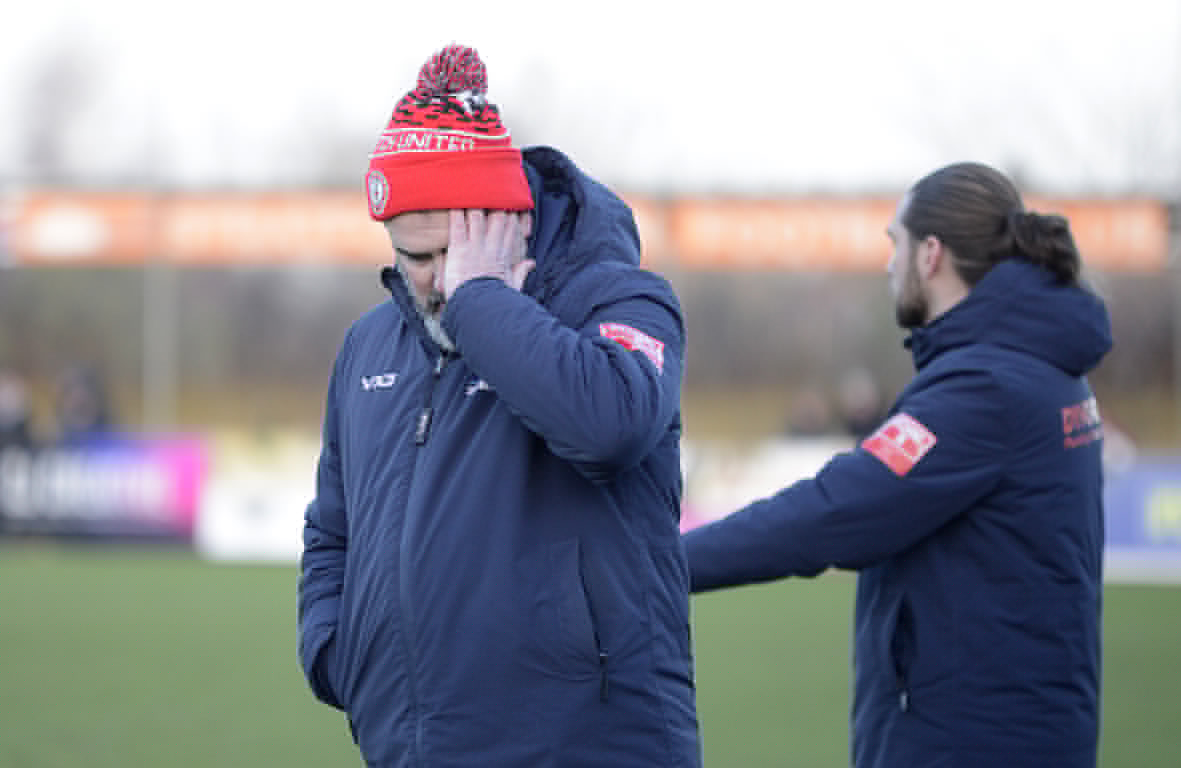 FOOTBALL - Redditch United announce shock departure of manager Mike Fowler