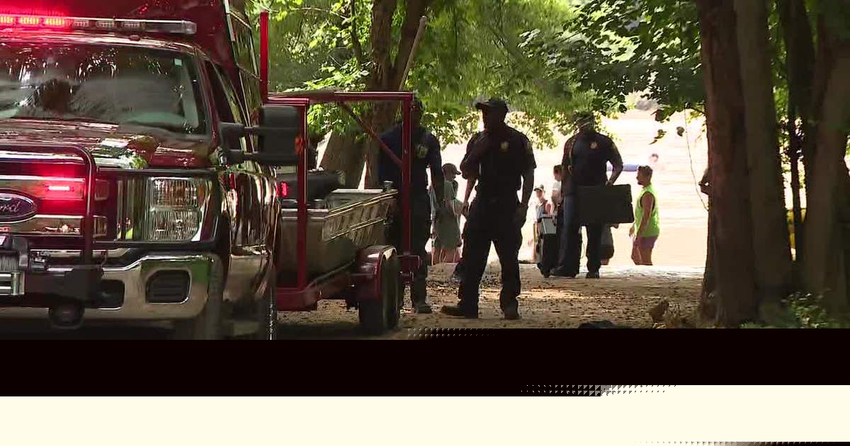 6 rescued after being stranded along Chattahoochee River embankment