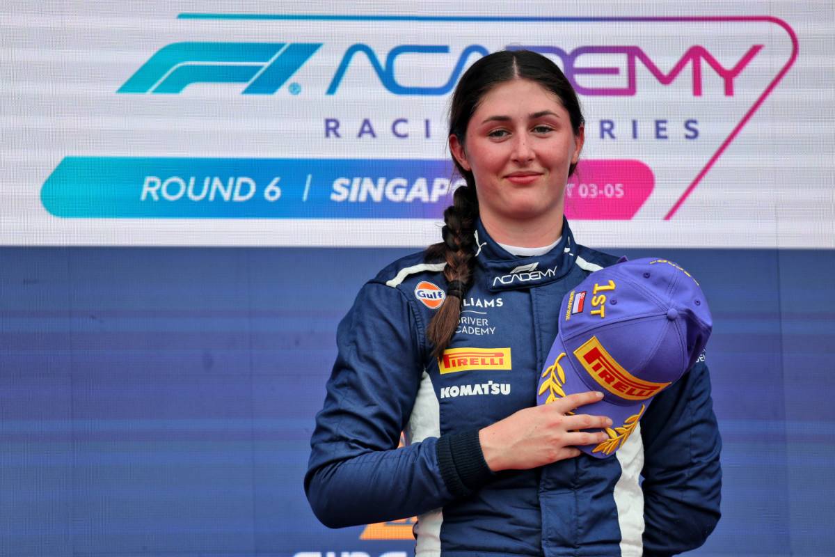 Lia Block dominates Singapore streets to claim first F1 Academy win