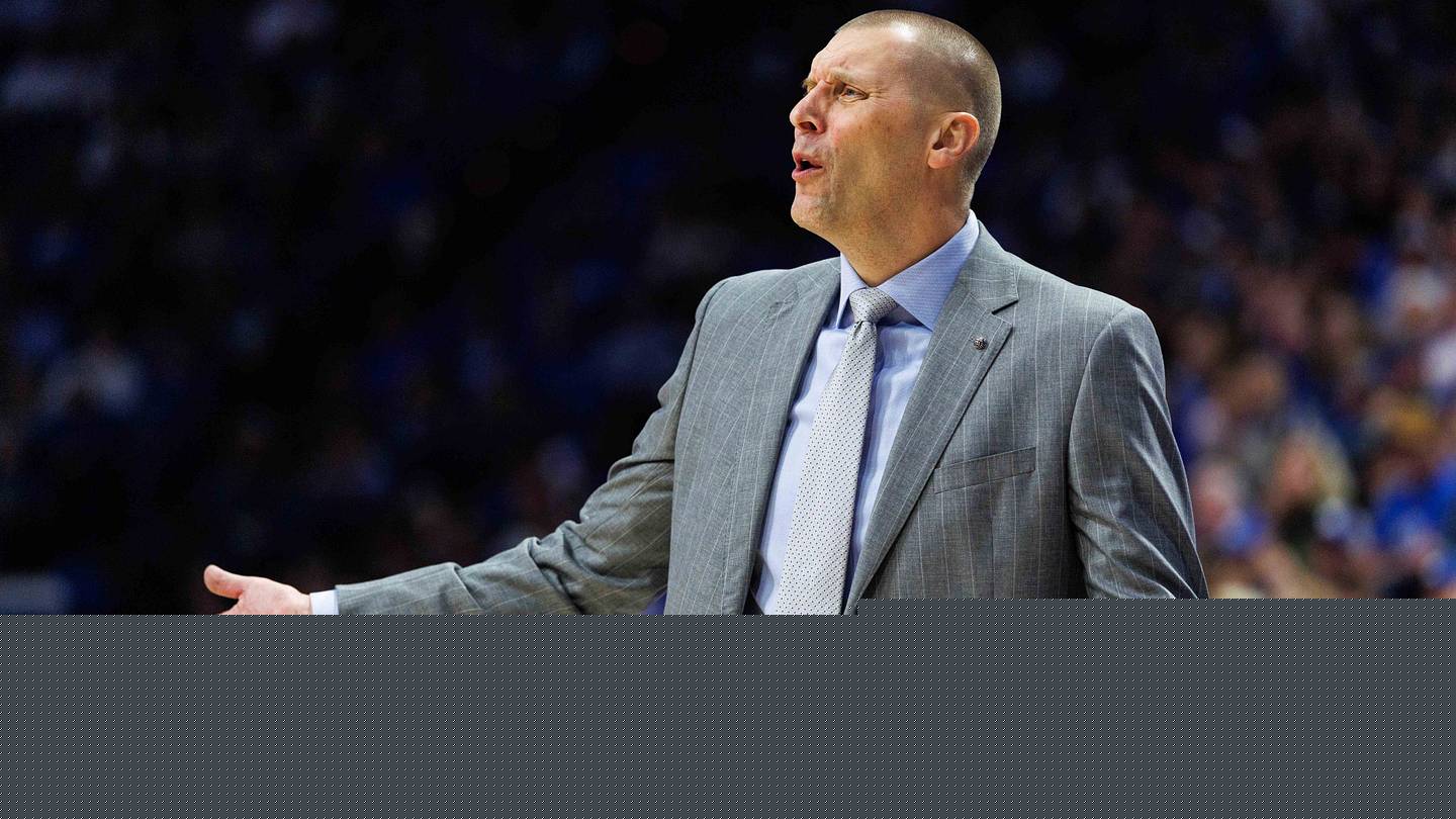 Mark Pope's love for comebacks downplays one of his most pressing issues at Kentucky