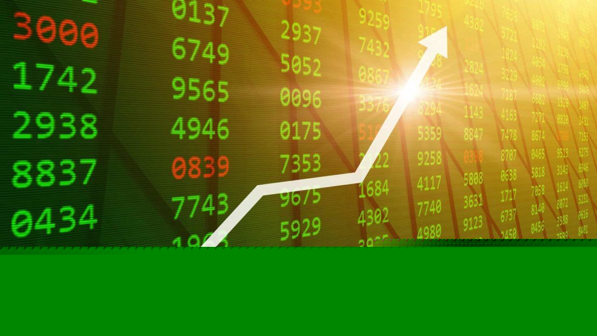 S&P 500, DJI Jump on Strong AI Earnings as Palantir Soars 29% and Caterpillar Gains 6%
