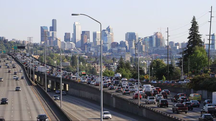 Why WA won’t waive southbound I-405 tolls during Revive I-5