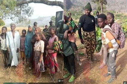 Troops smash kidnappers’ hideout, rescue 8 victims in Kaduna