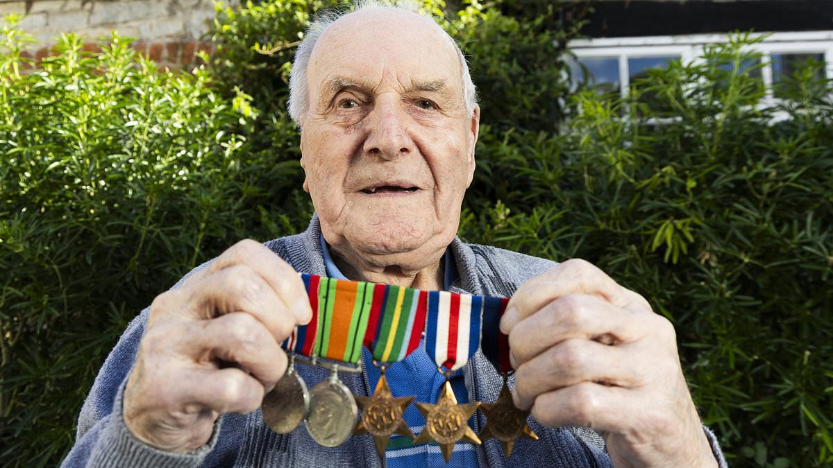 British D-Day hero 'dies a happy man' aged 100 after being granted campaign medal for his role in historic invasion a week before his passing