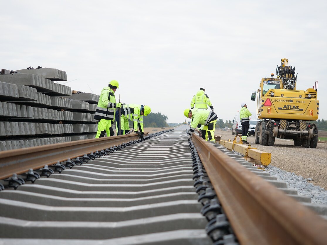 „Rail Baltica“ tiltą Jonavoje statantys italai delsia atsiskaityti su subrangovais