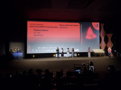 ‘Futuro, Futuro’ é o grande vencedor do 58º Festival de Brasília e ‘Assalto à Brasileira’ ganha o Júri Popular