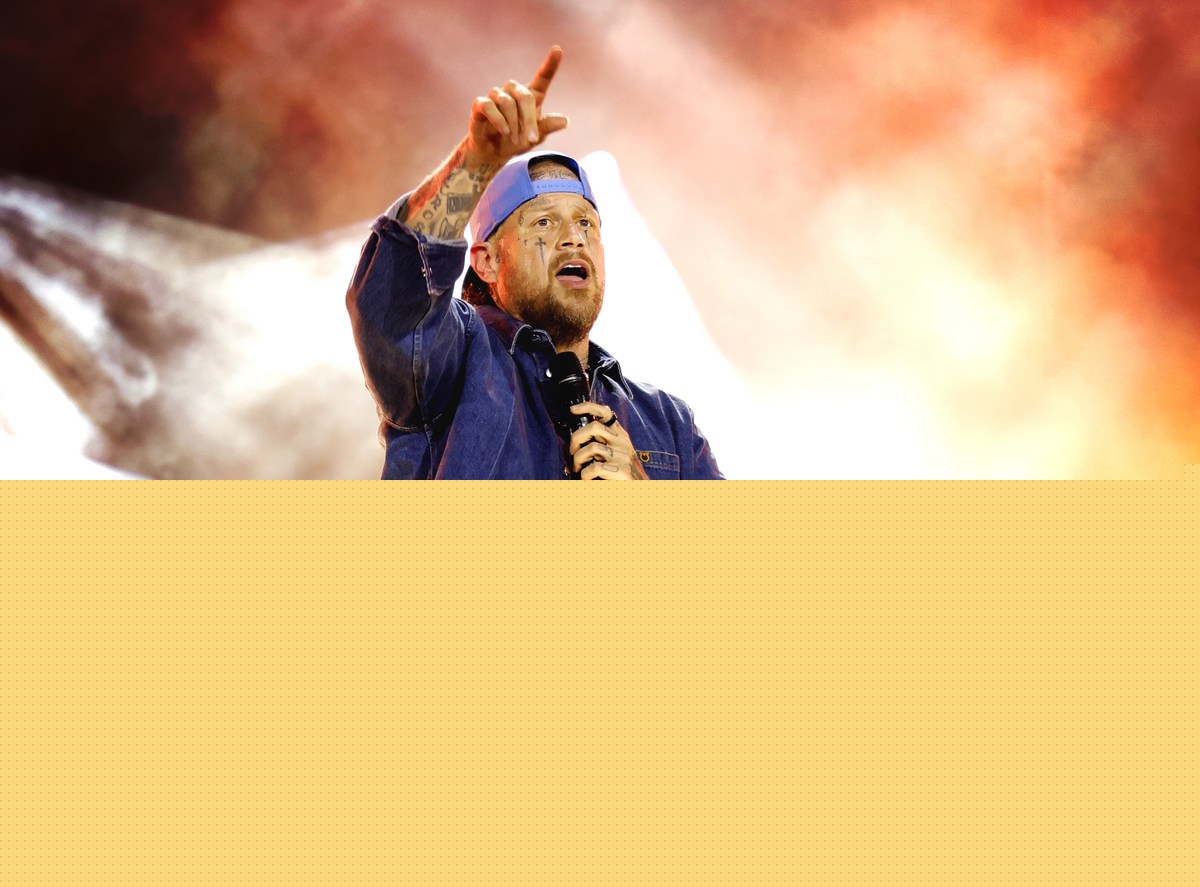 Why Is Jelly Roll Taking a Break From Touring After His Divorce?