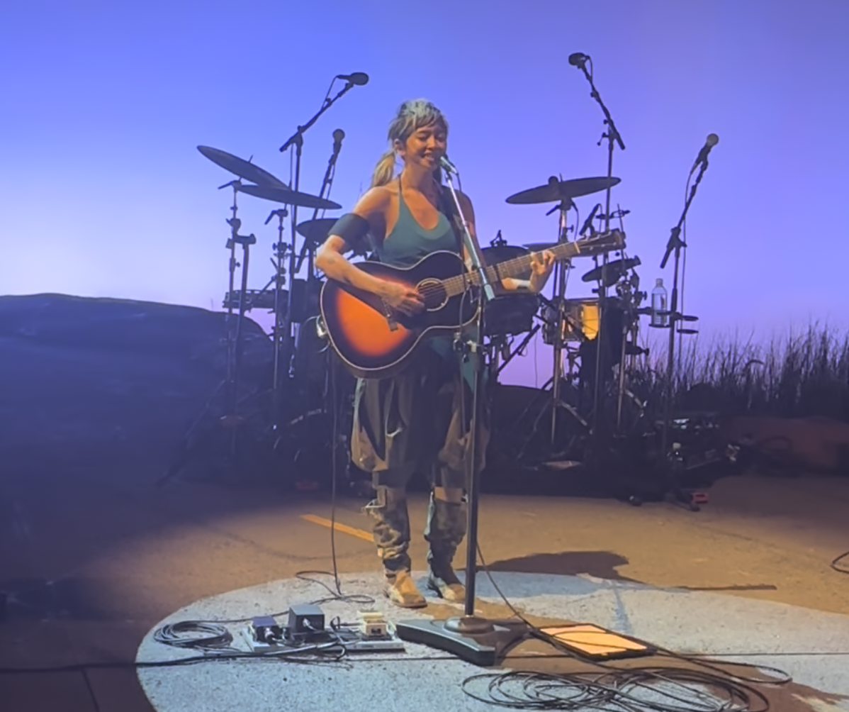 Beabadoobee Debuts New Song “Pylon” At Red Rocks