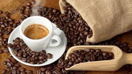 Lower Global Coffee Prices Cut Cameroon’s Export Revenue 17.6% in Q1 2026