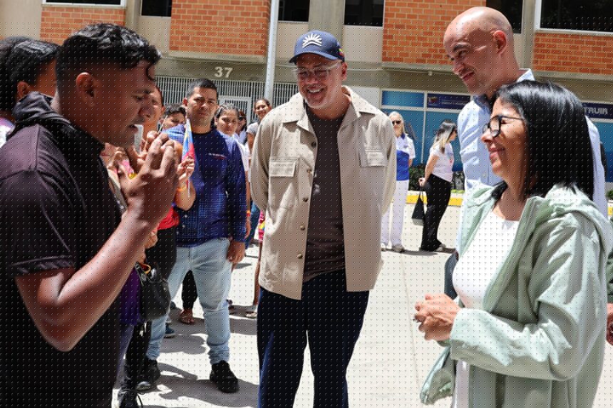 Venezuelan State guarantees construction of decent housings