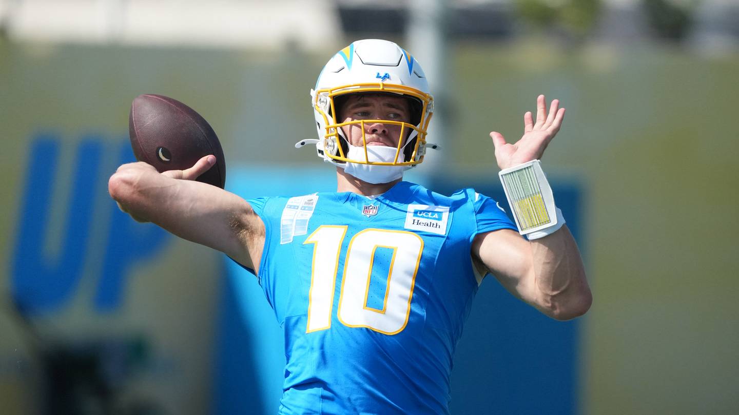 1 Quote and a National Spotlight at Chargers Training Camp Hint at Big Things in 2026
