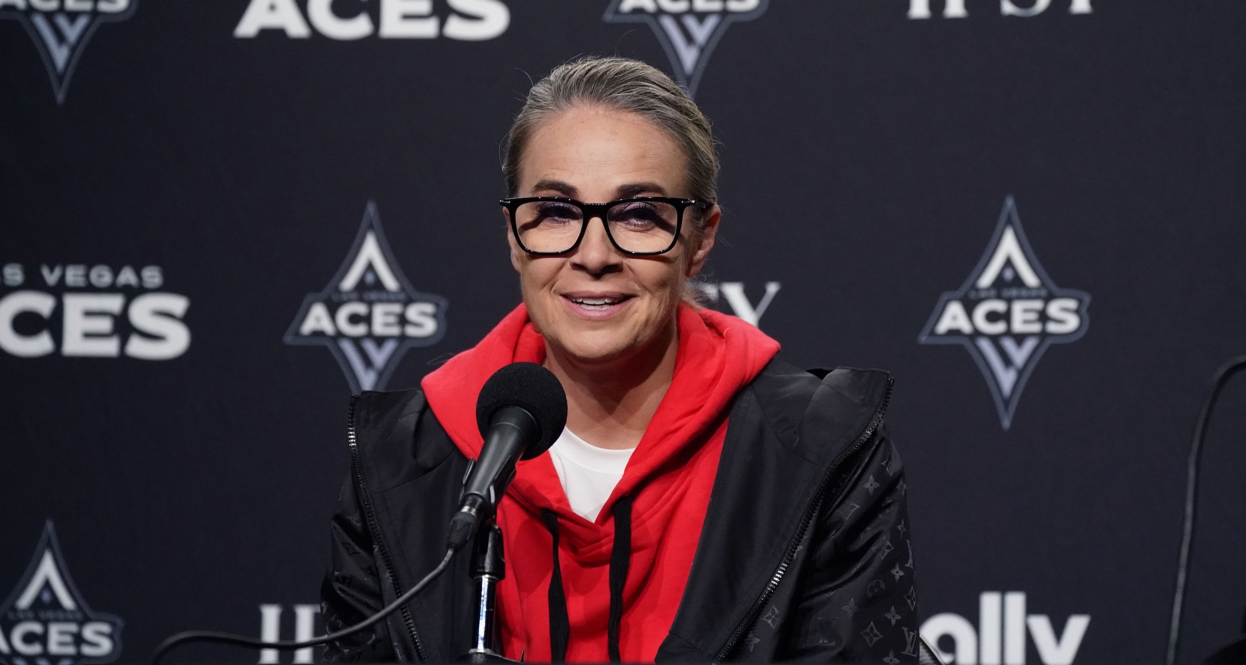 Becky Hammon defends resting star players for nationally televised game